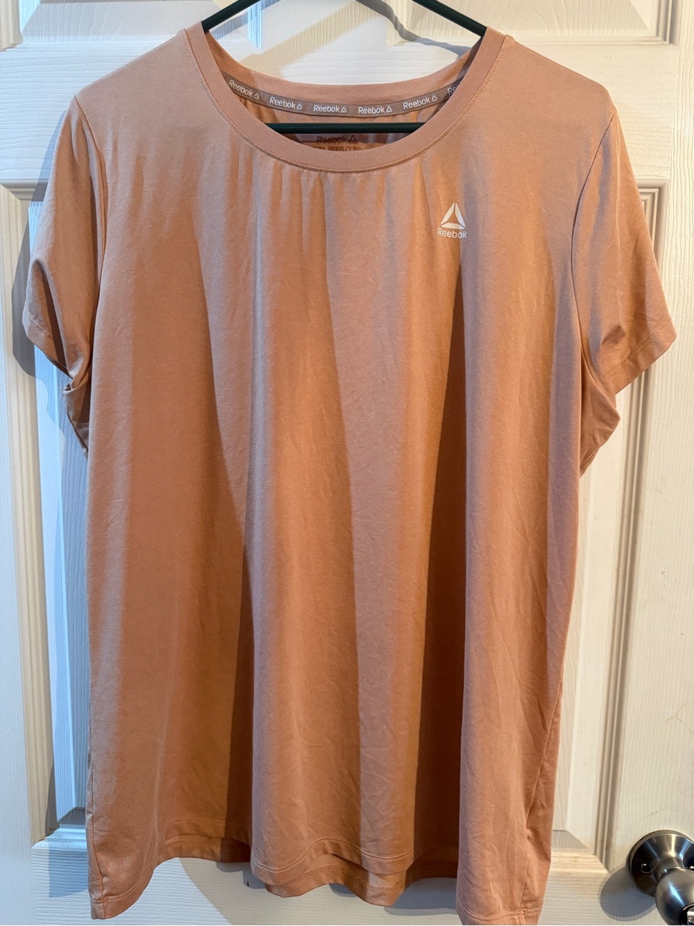 Reebok Womens Classic Pink Crew Neck Shirt